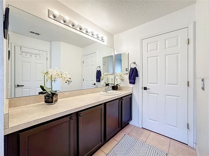 Image No.25-2 Bed House for sale