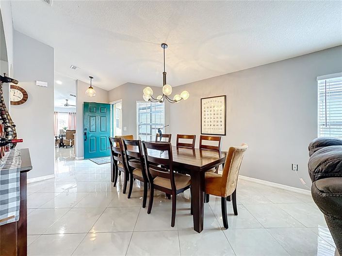 Image No.8-2 Bed House for sale