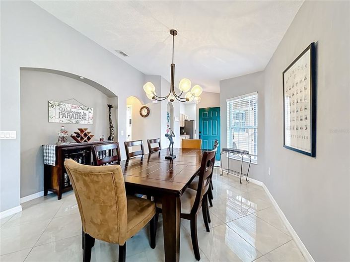 Image No.9-2 Bed House for sale