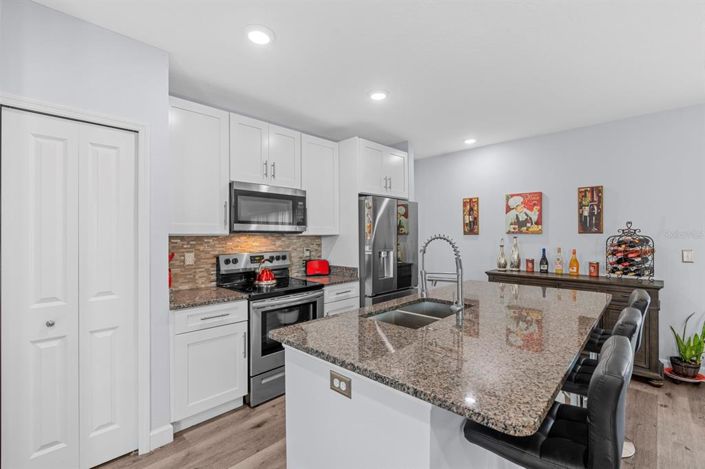 Image No.14-3 Bed House for sale