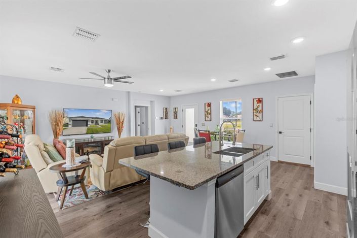 Image No.19-3 Bed House for sale