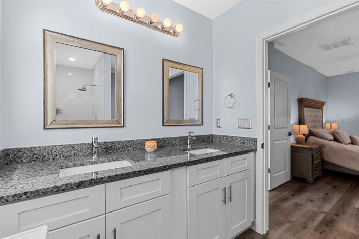 Image No.21-3 Bed House for sale