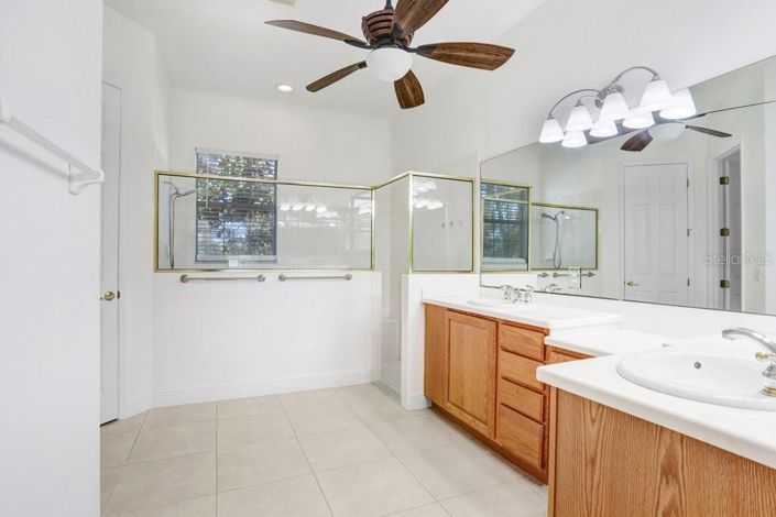 Image No.11-3 Bed House for sale