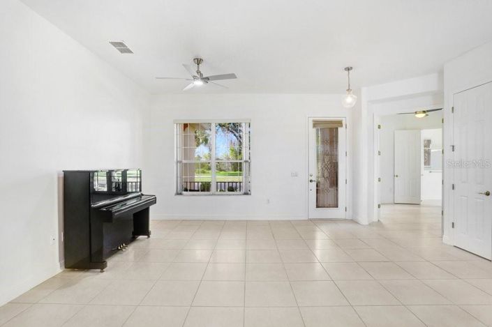 Image No.37-3 Bed House for sale