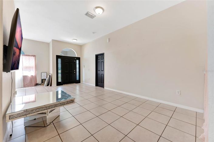 Image No.7-Maison de 4 chambres à vendre à Saint John