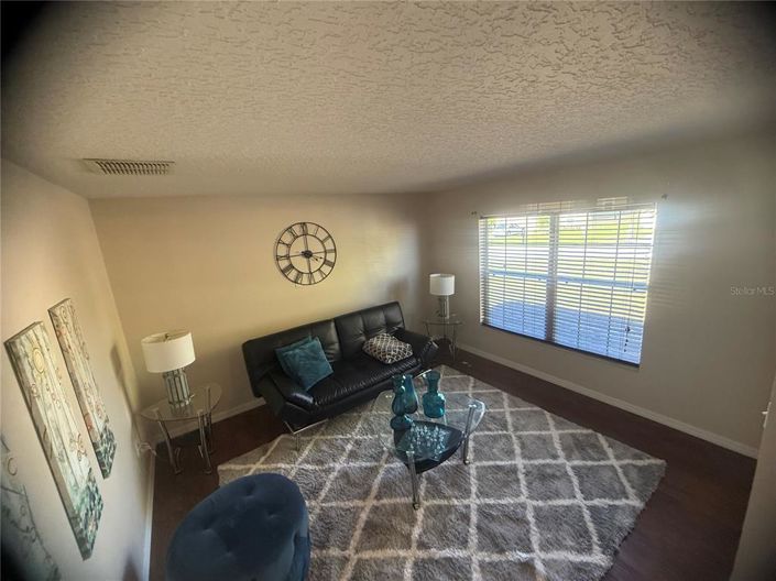 Image No.14-3 Bed House for sale