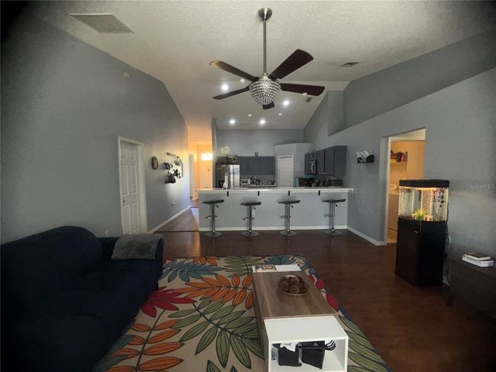 Image No.19-3 Bed House for sale