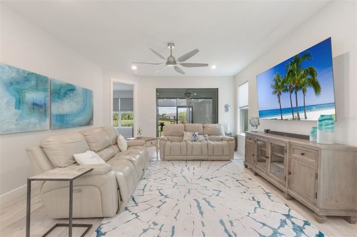 Image No.14-2 Bed House for sale