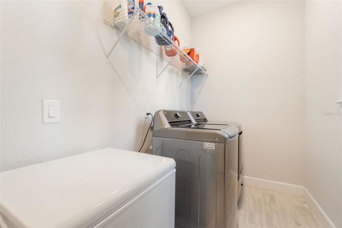 Image No.6-2 Bed House for sale