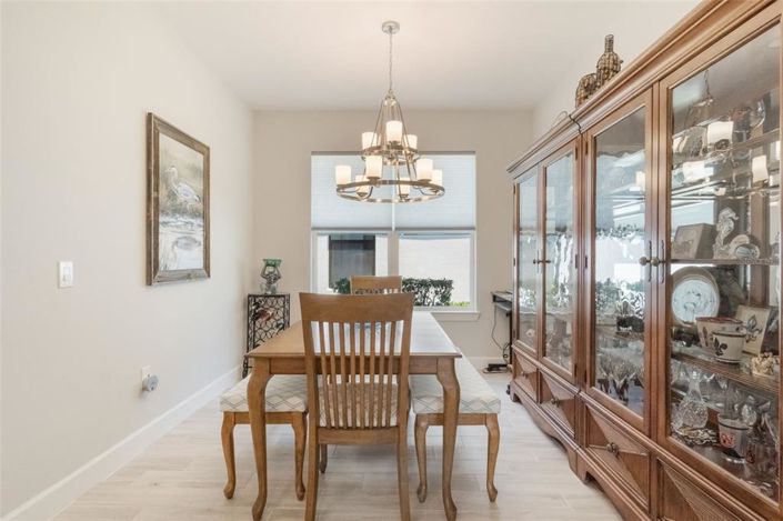 Image No.8-2 Bed House for sale