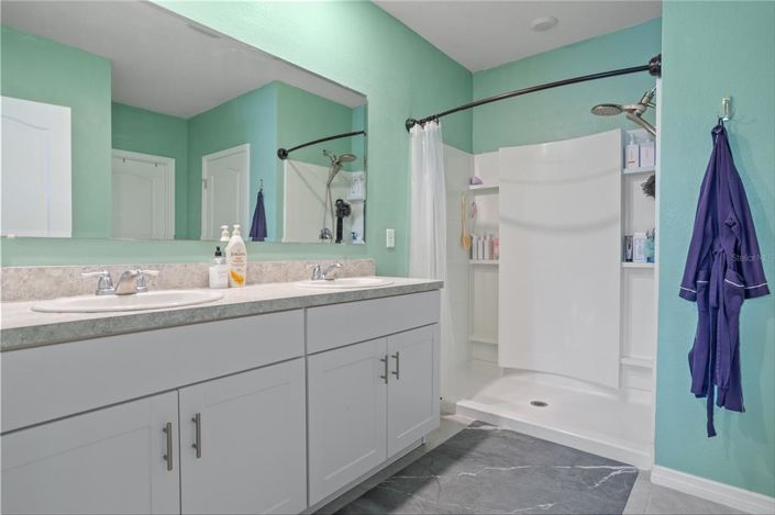 Image No.14-4 Bed House for sale