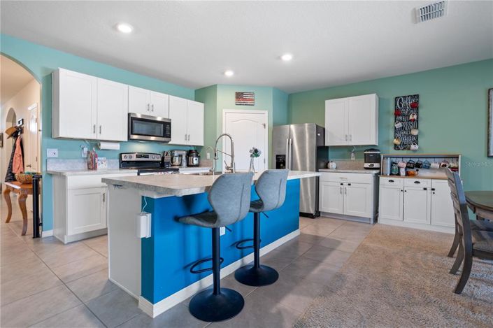 Image No.6-4 Bed House for sale