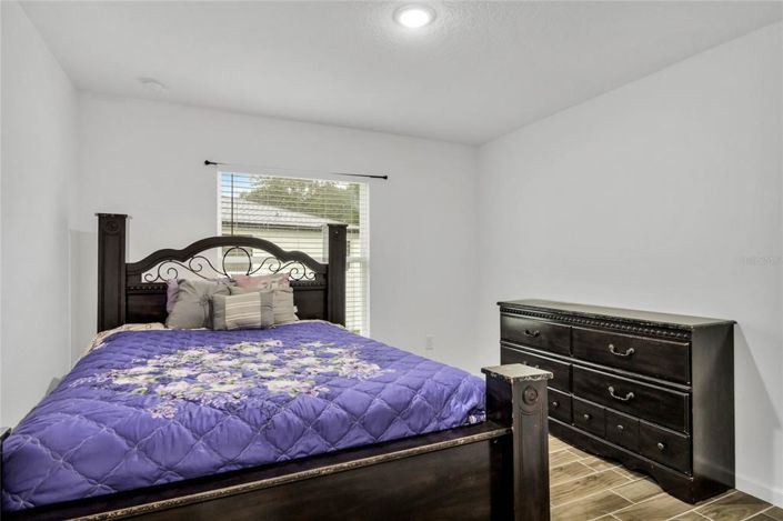 Image No.20-4 Bed House for sale