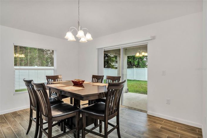 Image No.8-4 Bed House for sale