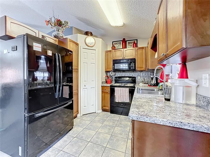 Image No.16-3 Bed House for sale