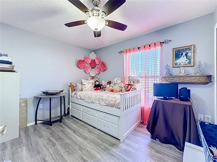 Image No.19-3 Bed House for sale