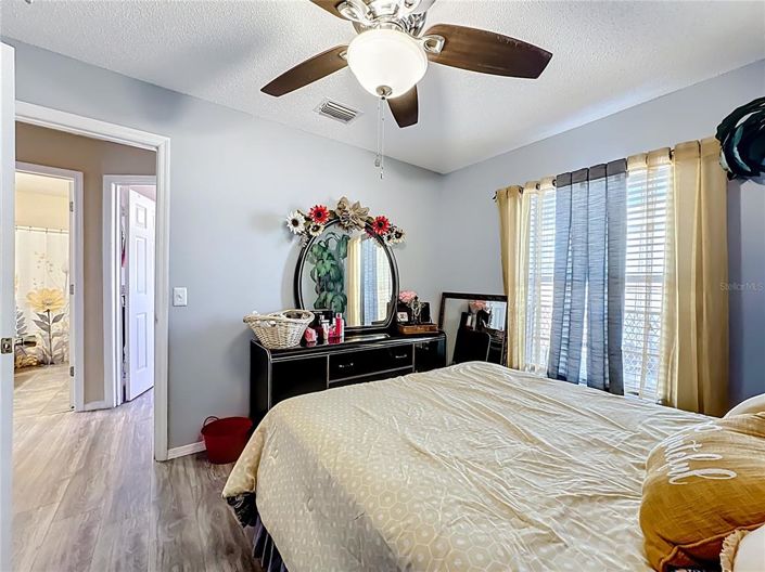 Image No.21-3 Bed House for sale