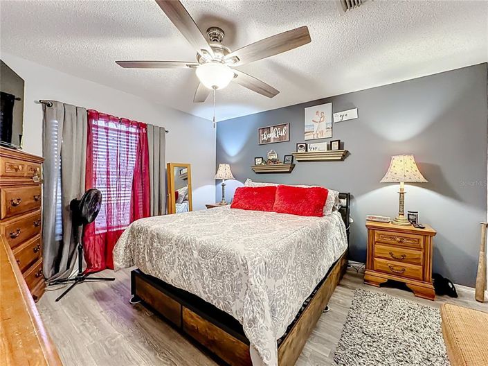 Image No.26-3 Bed House for sale