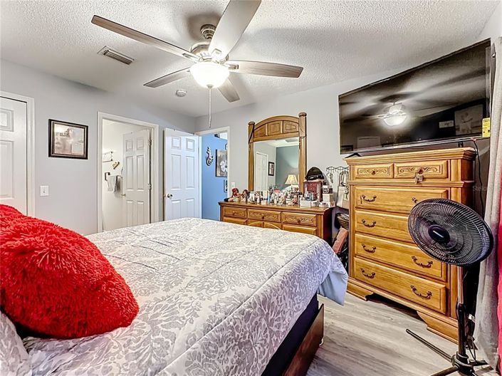 Image No.27-3 Bed House for sale