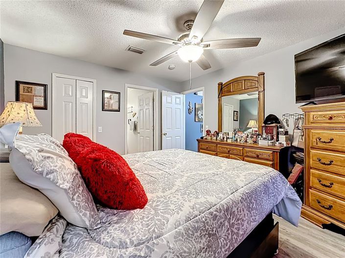 Image No.28-3 Bed House for sale