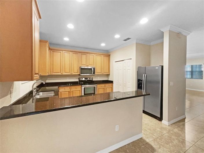 Image No.7-3 Bed Townhouse for sale