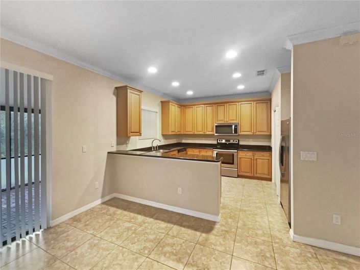 Image No.8-3 Bed Townhouse for sale