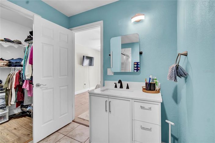 Image No.13-4 Bed House for sale