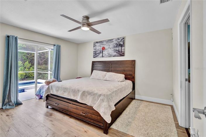 Image No.9-4 Bed House for sale