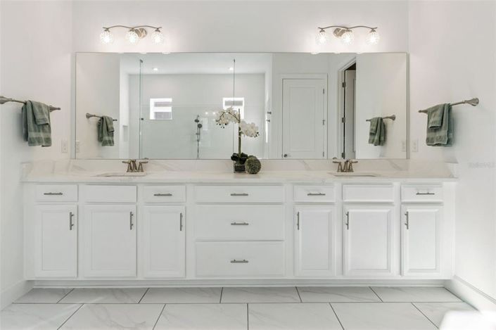 Image No.25-3 Bed House for sale