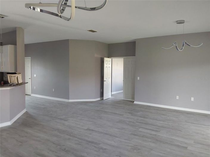 Image No.13-3 Bed House for sale