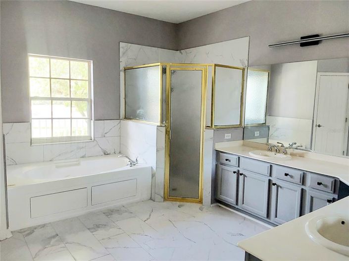 Image No.16-3 Bed House for sale