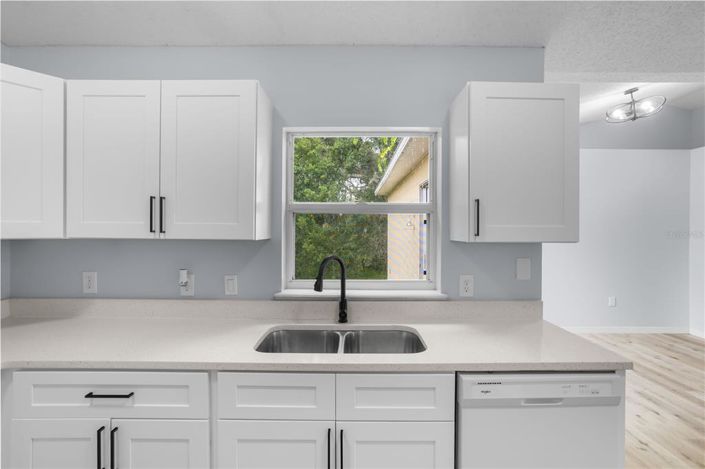 Image No.17-3 Bed House for sale