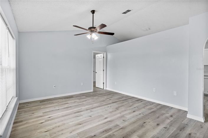 Image No.4-3 Bed House for sale