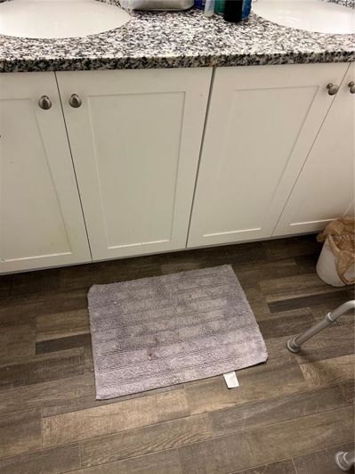 Image No.10-3 Bed House for sale