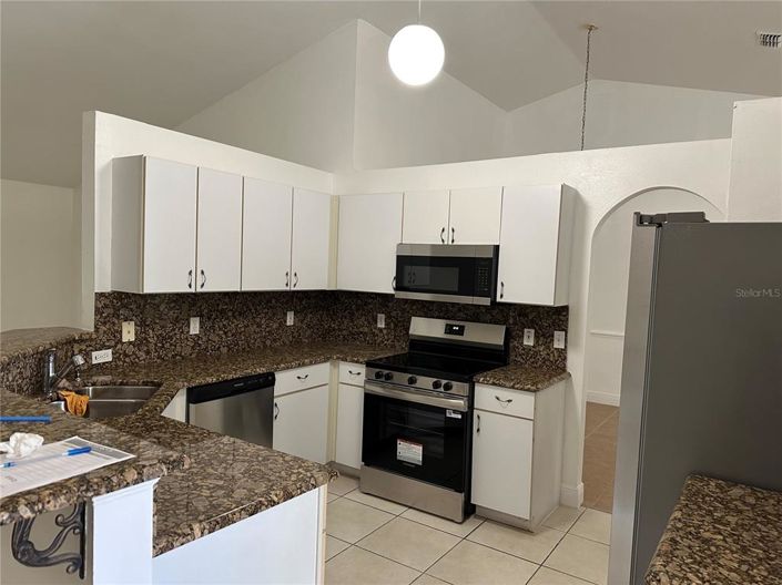 Image No.12-3 Bed House for sale