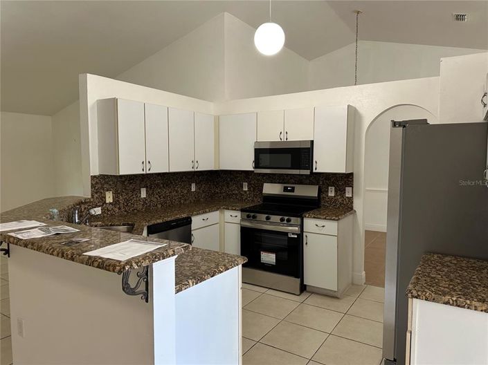 Image No.14-3 Bed House for sale