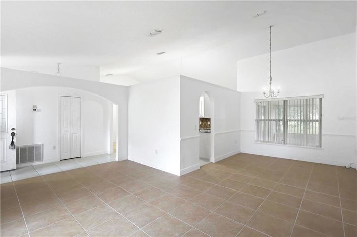 Image No.9-3 Bed House for sale