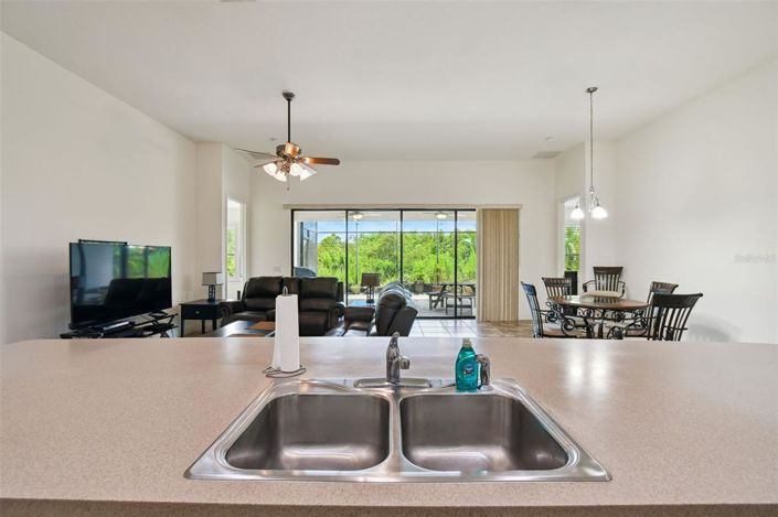 Image No.12-3 Bed House for sale