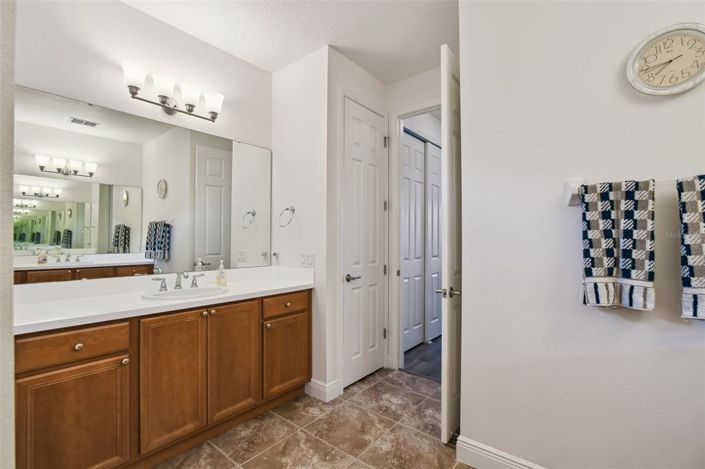 Image No.23-3 Bed House for sale