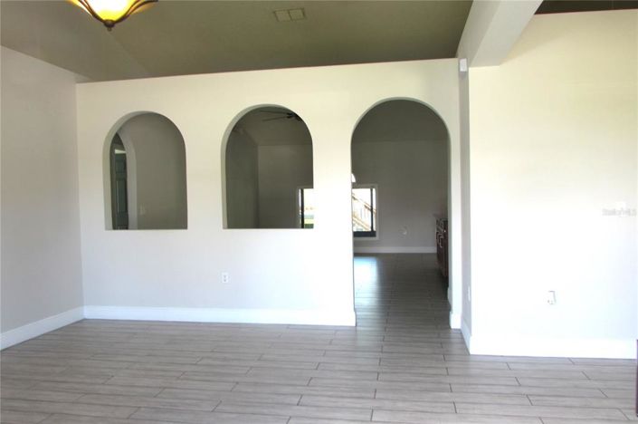 Image No.3-Maison de 4 chambres à vendre à Saint John