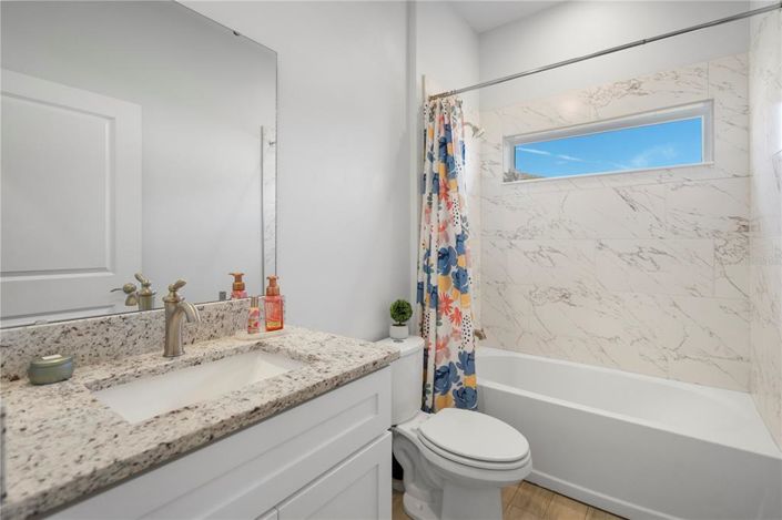 Image No.18-3 Bed House for sale