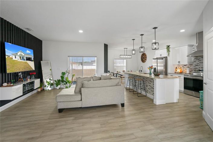 Image No.3-3 Bed House for sale