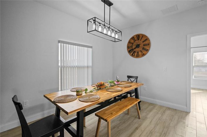 Image No.9-3 Bed House for sale