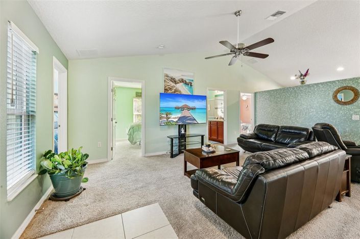 Image No.10-4 Bed House for sale