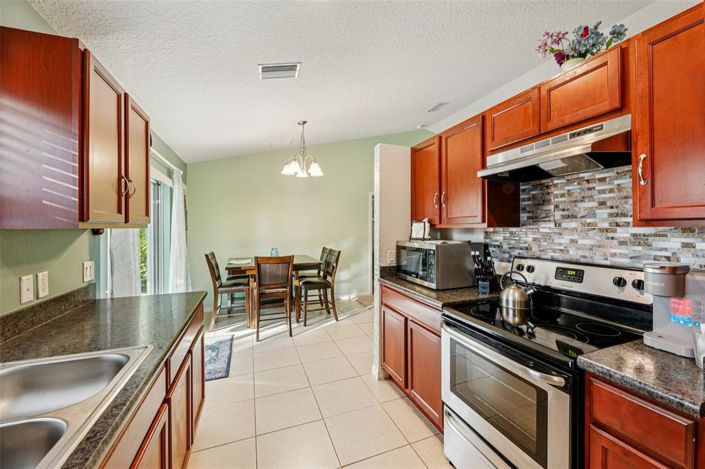 Image No.13-4 Bed House for sale