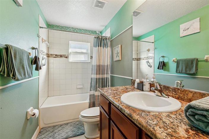 Image No.24-4 Bed House for sale