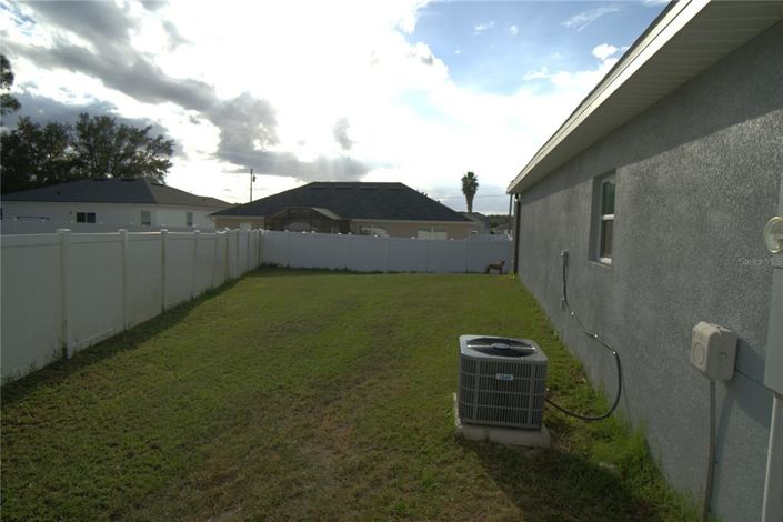 Image No.2-Maison de 4 chambres à vendre à Saint John