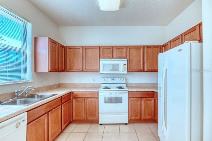 Image No.13-2 Bed House for sale