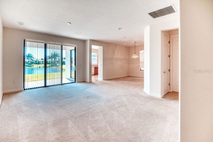 Image No.5-2 Bed House for sale