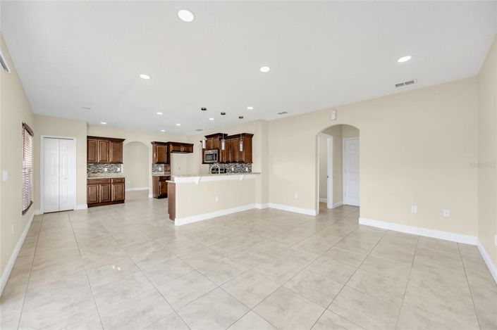 Image No.20-4 Bed House for sale